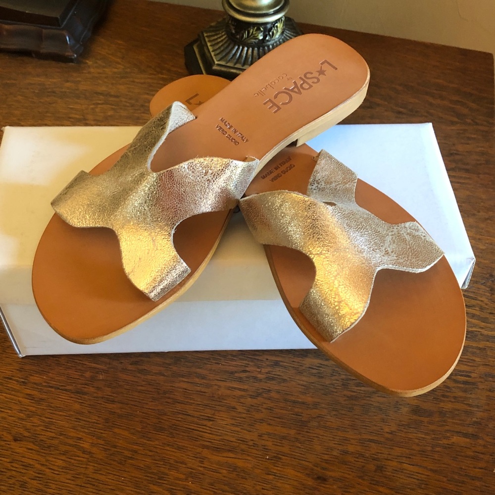 New* L⭐️Space by cocobelle sandals* 10
